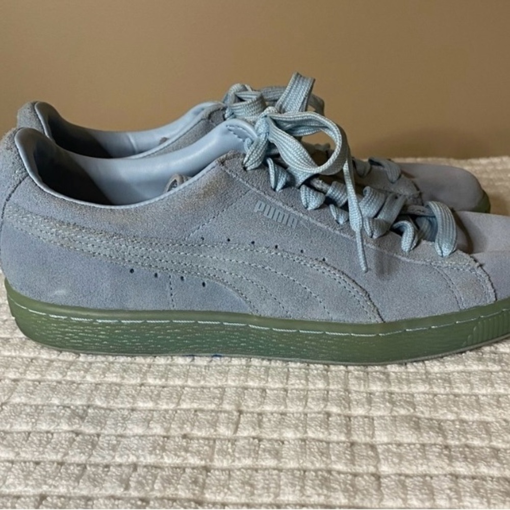 Puma Men's Blue Suede Sneakers